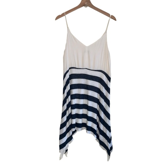 Scanlan Theodore Linen Asymmetrical Sides Hem Top - Picture 1 of 6